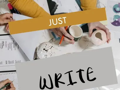 AHLOVHE – Modern Casual Handwritten Font (OTF)