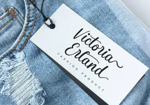 Butterfly Winter - Handwritten Font