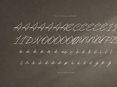 Theyladia | Handwritten Script