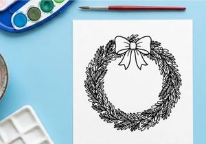 Girlanda de Natal desenhada à mão com galhos de pinheiro e flor de floco de neve branca para decoração festiva de feriados