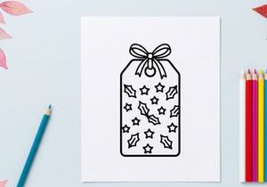 Weihnachtsanhänger mit Stechpalmen- und Sternenmuster-Linienkunst