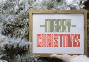 Charming Christmas - Outline Display