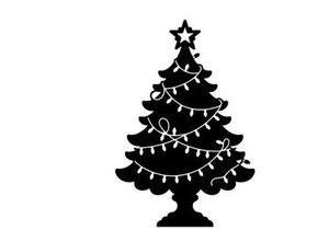Dekorative Weihnachtsbaum mit Lichtern und Sternspitze