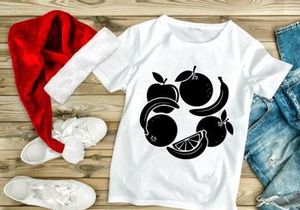 Black and White Fresh Fruit Circle