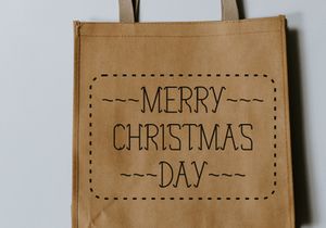 Holly Curves - Christmas Display Font