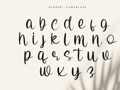 Kinder - Brush Script Font