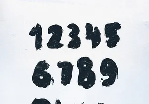 Kūst Brush Font