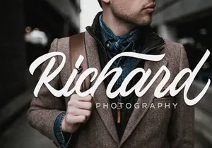 Northing - Modern Script Font