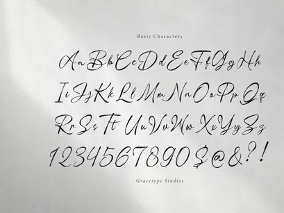 Yureliya | Handwritten Script