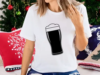 Black paper shopping bag with handle isolated on white background