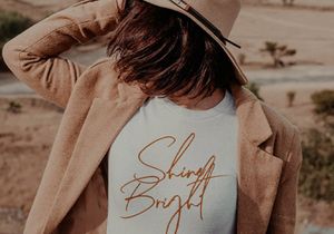 Banten Lama - Signature Script Font