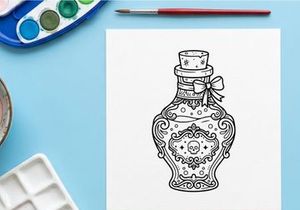 Elegantes Vintage-Parfümflakon mit aufwendigem Blumenmuster. Klassischer Glasbehälter für Luxusduft oder Hochzeitsgeschenk.