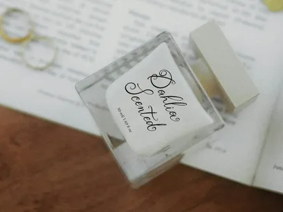 Saphira Amarilli | Beauty Handwritten Font