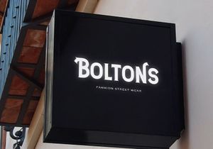 Sarkowik - Victorian Style Font