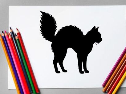Silhueta de um Gato com Cauda Fofa em Preto sobre Fundo Branco