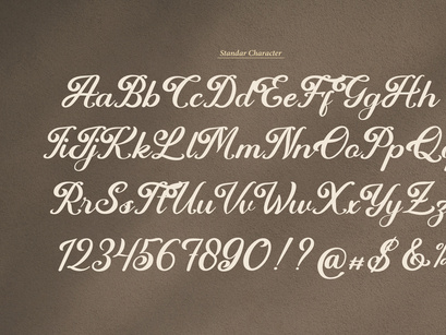 Famlyn Molteno | Handwritten Script Font