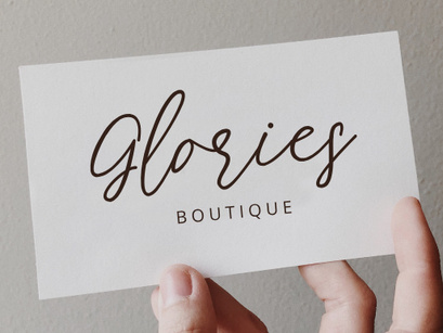 Florine Signature Font