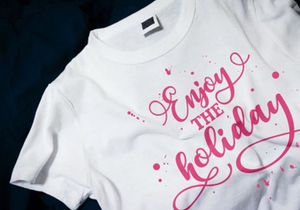 Lovely Yollandy - FREE LOVELY HANDWRITTEN SCRIPT FONT