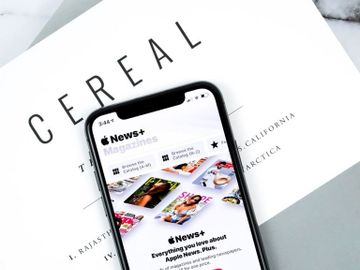 iPhone 11 Pro on Desk PSD Mockup preview picture