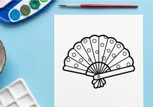 Ilustração de leque com pena de pavão desenhada à mão. Leque decorativo vintage com padrão circular elegante para artesanato e design.