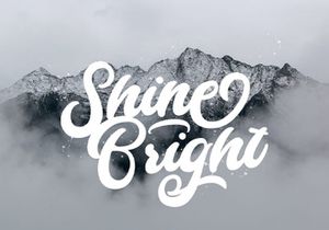 Cameliya - Bold Script Font