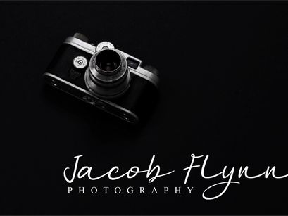 Dhafina is signature font