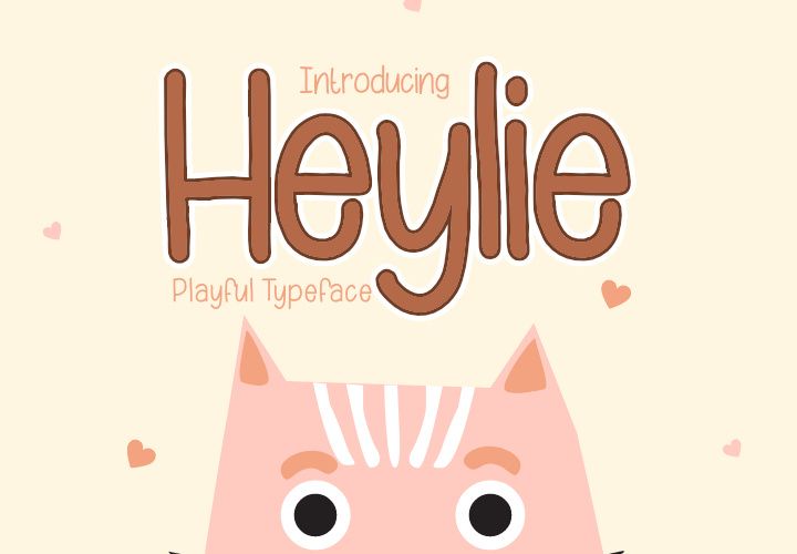 Heylie - Cute Playful Display