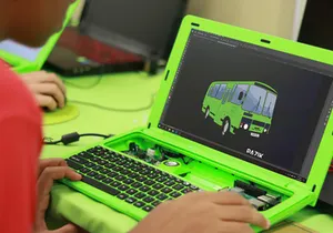 Free PSD Laptop Mockup