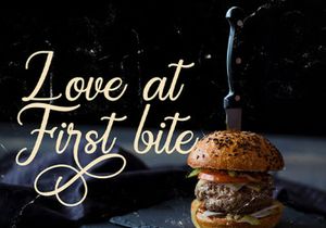 Regalhisa - Calligraphy Script Font