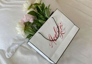 Jamytta | Romantic Script