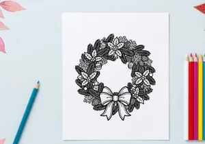 Ilustración de arte lineal de corona navideña con bayas de acebo y un lazo decorativo.