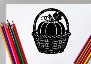 Calabaza en Canasta con Hojas para Cosecha de Otoño y Decoración de Otoño