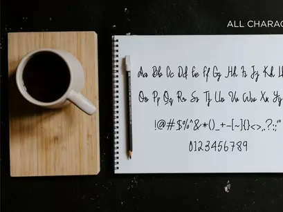 Rajuttia - Natural Handwritten Font