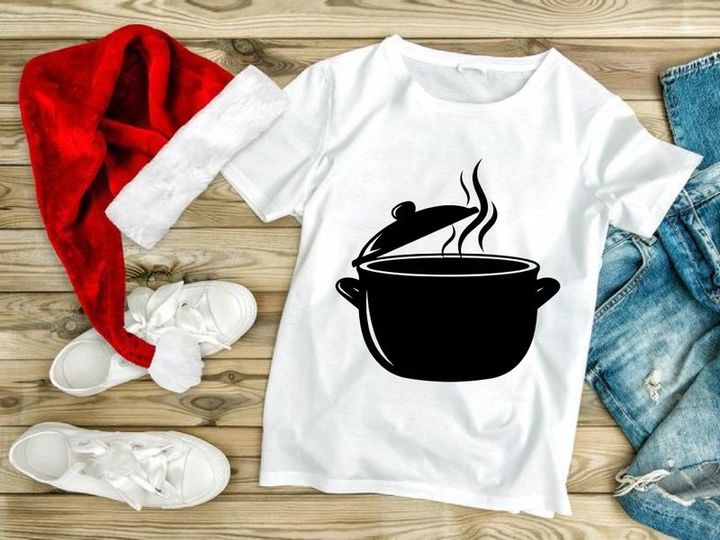 Steaming pot with open lid