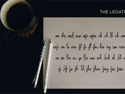 Rajuttia - Natural Handwritten Font