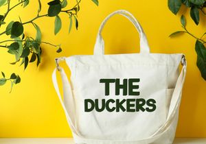 Handuck - Cute Handwritten Font