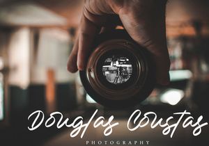 Monday Vibes - Modern Script Font