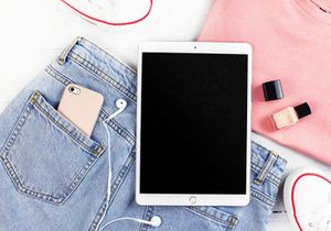 iPad Simple Mockup