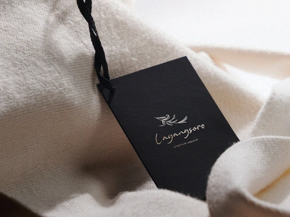 Single Whimney | Handwritten Script