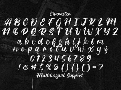 Riqage - Textured Brush Font