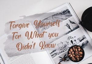 Brogads - Bold Script Retro Font