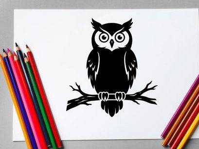 Ilustração estilizada em preto e branco de uma coruja em galho para design de natureza
