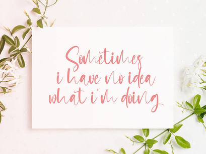 Saturday Crush - Handwritten Font