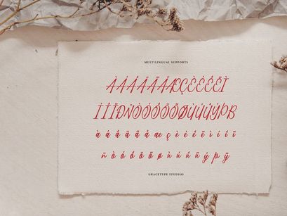 Qandeliya | Handwritten Signature
