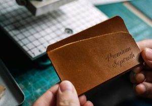 Larfioda | Elegant Script Font