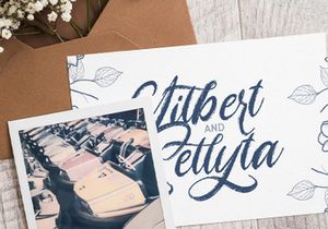 Angelicy - Textured Brush Font