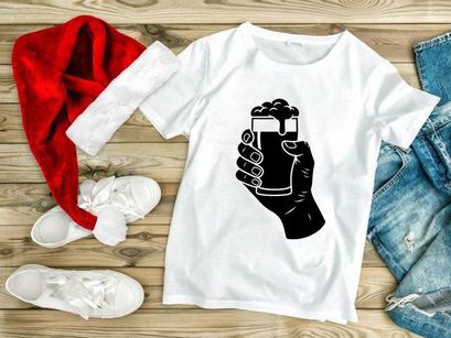 Clinking Beer Glasses