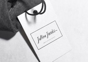 Ayus - Handbrush Script Font