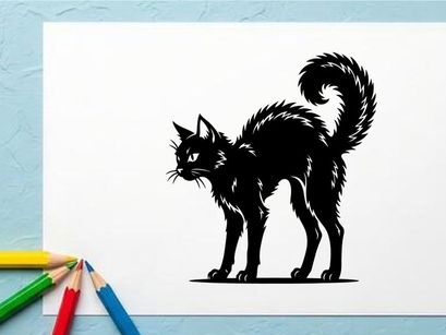 Silhouette Kucing Hitam dengan Ekor Melengkung dalam Tampilan Samping
