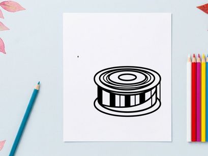 Canned food icon. Metal tin container with label for grocery and pantry storage.